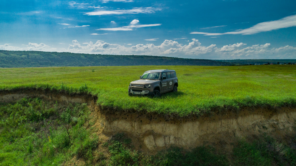 Land Rover Jaguar ad banned by ASA