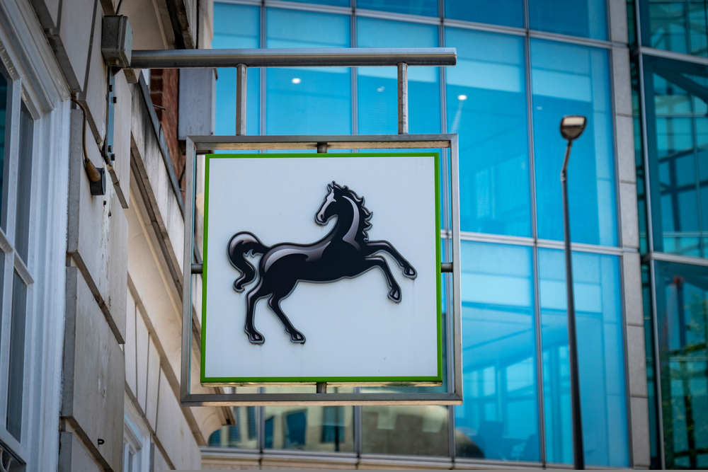 LLOYDS