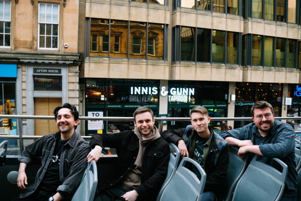 Brewery Innis and Gunn has enlisted the help of Scottish trad band Gnoss to celebrate its sponsorship of folk music festival Celtic Connections.